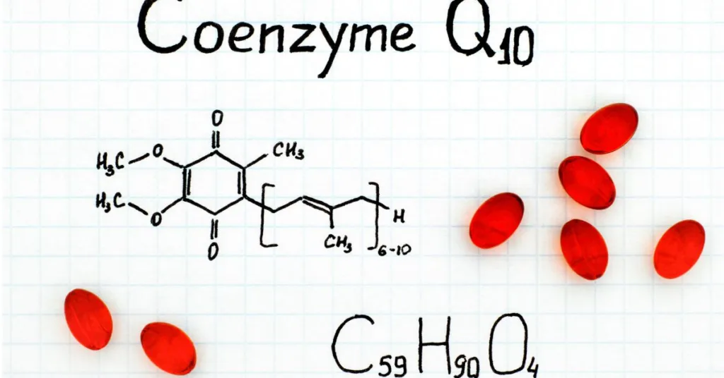 Znak chemiczny koenzymu Q10 znanego jak ubichinon - C59H90O4